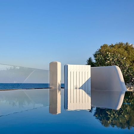 Incognito Beach Villa Santorini Kamári Exteriör bild