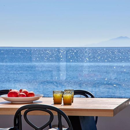Incognito Beach Villa Santorini Kamári Exteriör bild