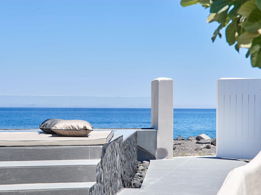 Incognito Beach Villa Santorini Kamári Exteriör bild