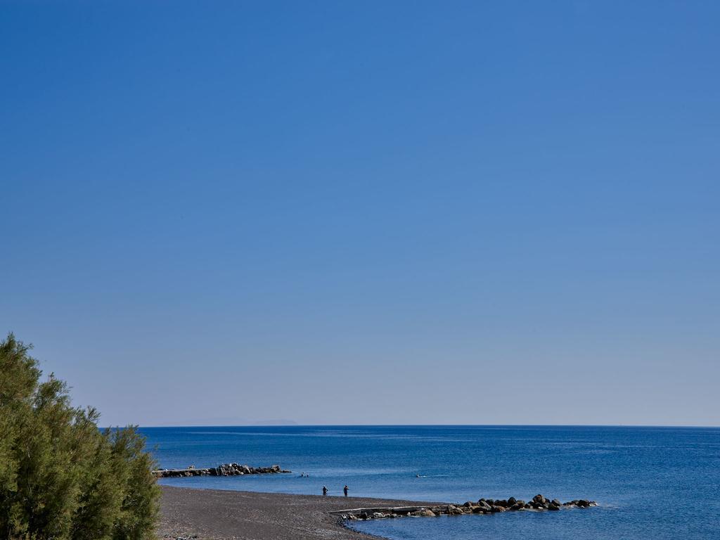 Incognito Beach Villa Santorini Kamári Exteriör bild
