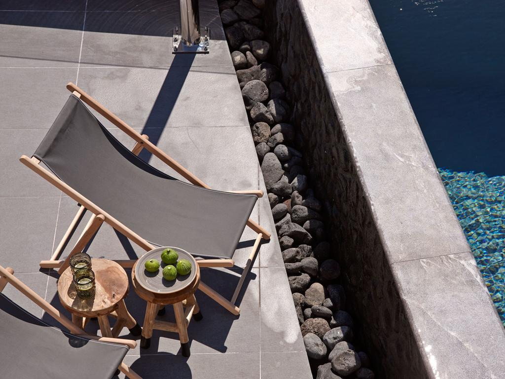 Incognito Beach Villa Santorini Kamári Exteriör bild